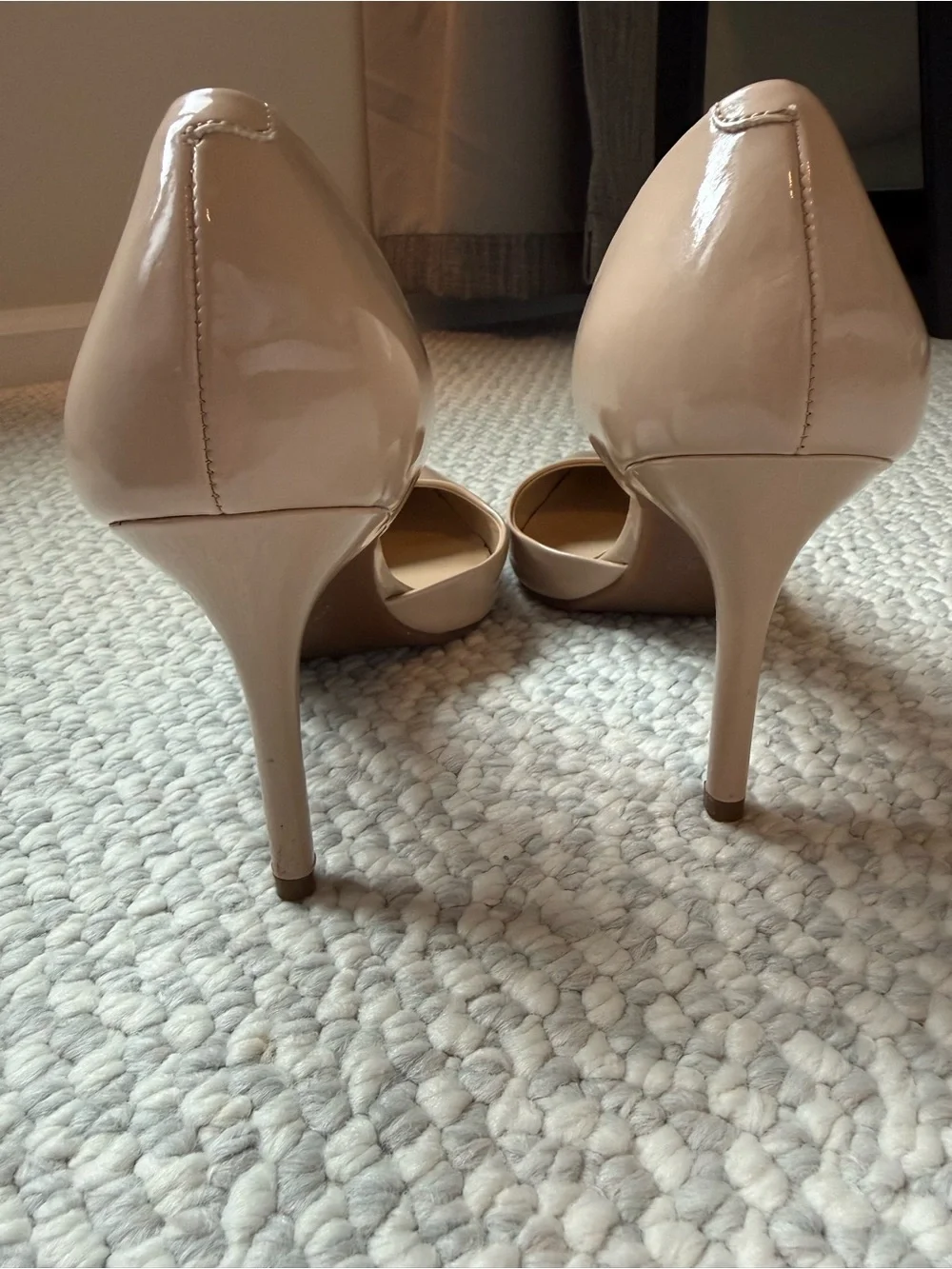 Jessica Simpson Nude Patent D’Orsay Pointed-Toe Pumps size 8